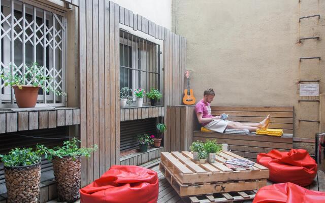 No Limit Hostel Central