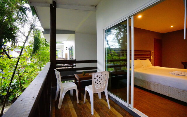 Apple Beachfront Resort