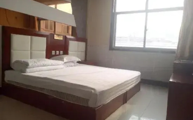 Qianxi Yingchun Hotel