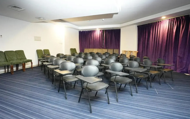 Parkside Plaza Hotel - Muscat