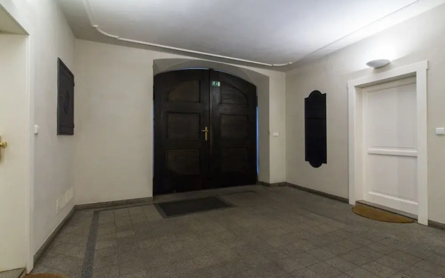 Grand Luxury Apartment Attic Hroznova