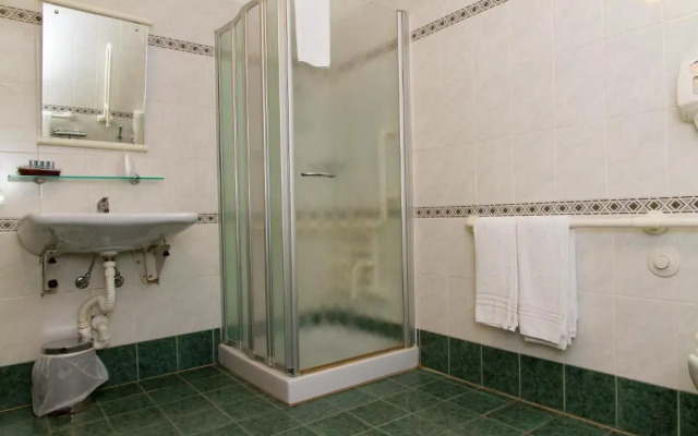 Best Quality Hotel La Darsena