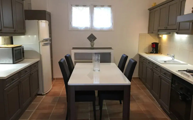 La Rescapade