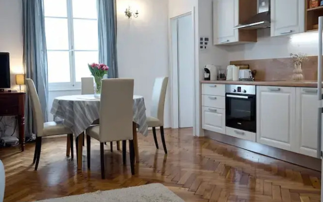 Codelli Deluxe Unique Fresko Apartments