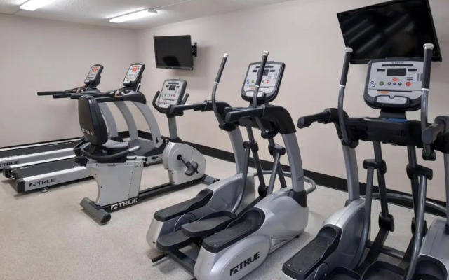 La Quinta Inn & Suites by Wyndham Indianapolis South