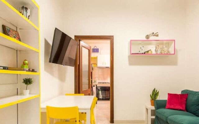 A due Passi dal Teatro Politeama by Wonderful Italy