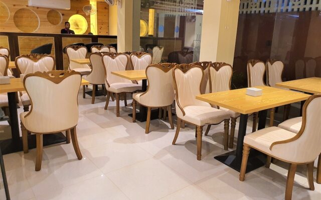 Shanti Solitaire Arpora