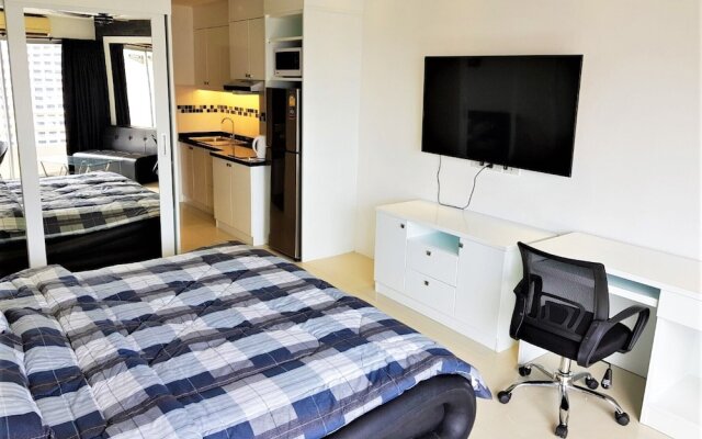 11th Floor Studio at View Talay 1