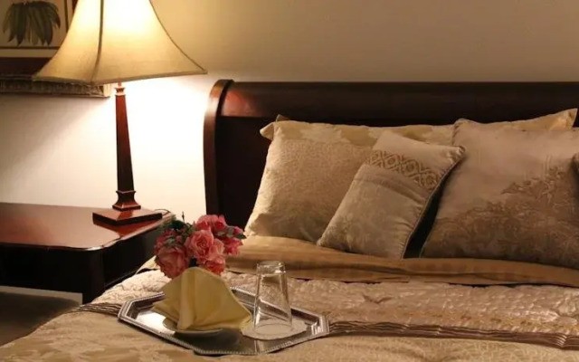 Pond View Fine Dining & Inn