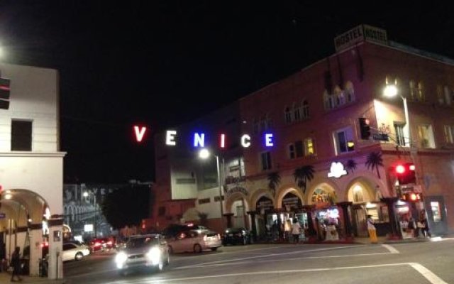 Venice Beach Hostel