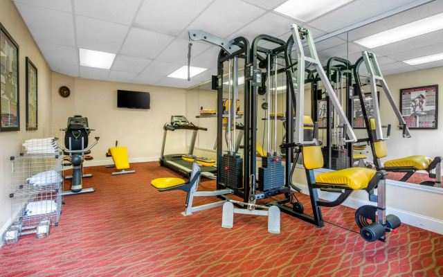 Quality Inn & Suites Jacksonville-Baymeadows