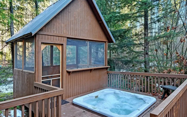 Alpine A-Frame - Two Bedroom Cabin with Hot Tub