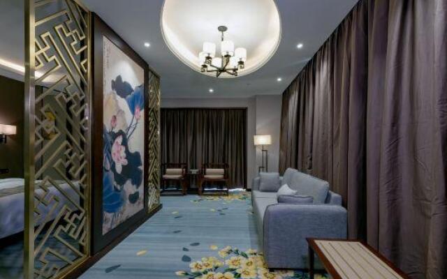 Impression Holiday Hotel