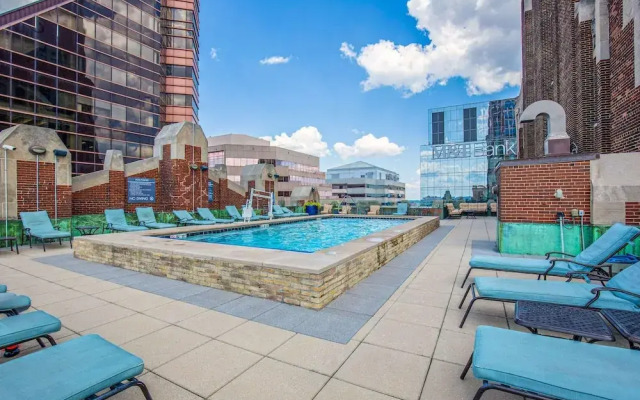 Distinguished Apartment Rooftop Deck