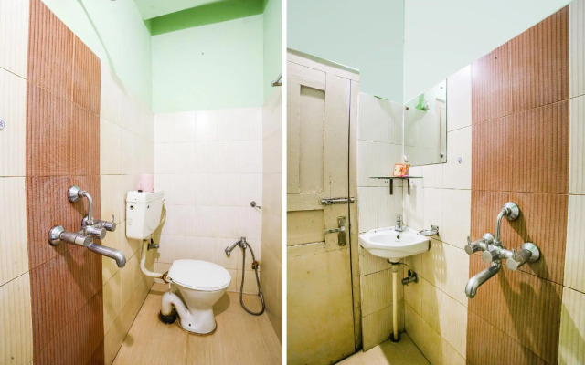 OYO Flagship 69571 Hotel Spark