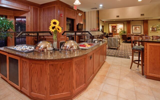 Staybridge Suites Kansas City - Independence by IHG