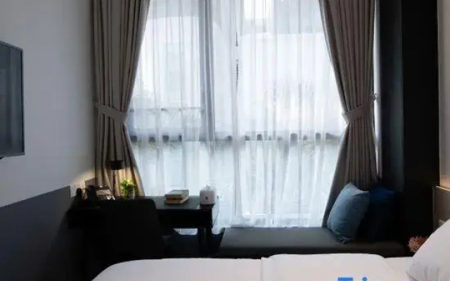 VicHaus Serviced Apartment