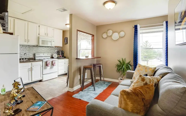 Louisville Apartment - Walk to Restaurants!