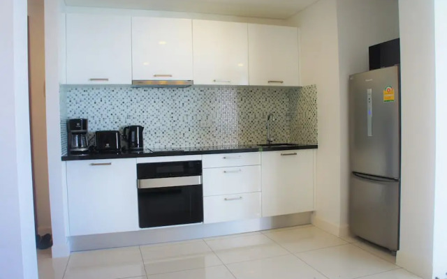 Horizon 1BR Condo 10