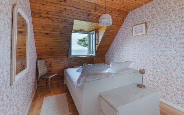 Apartment in Lampaul-plouarzel by the Beach