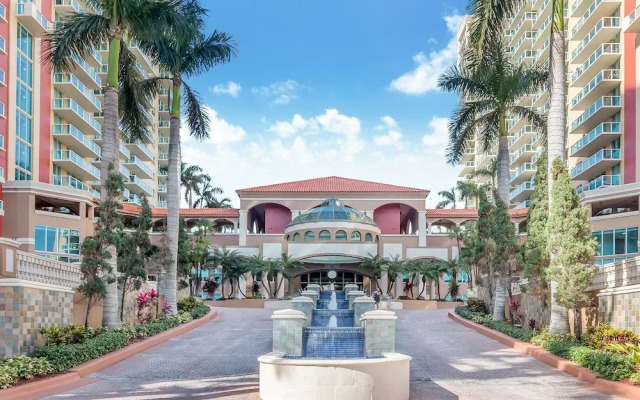 Churchill Suites Intracoastal Yacht Club