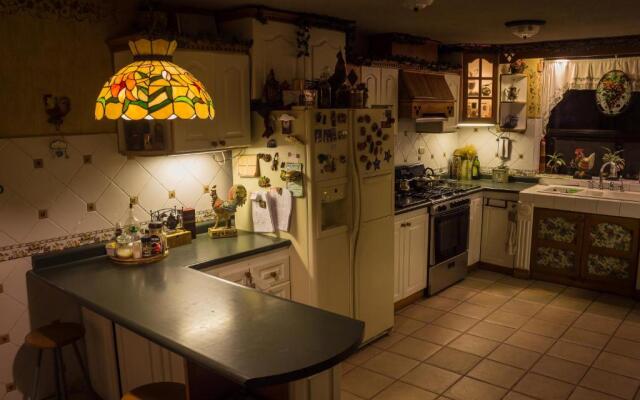 Mi casa, tu casa