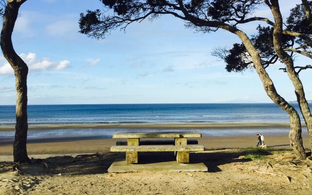 Orewa Beachcomber