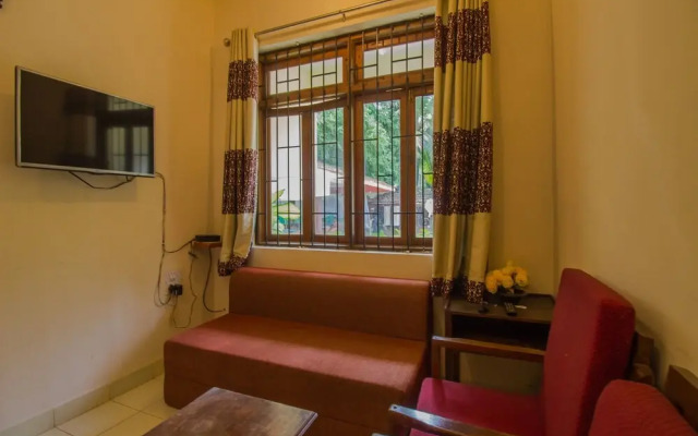 OYO 15758 Elegant 1 BHK Calangute