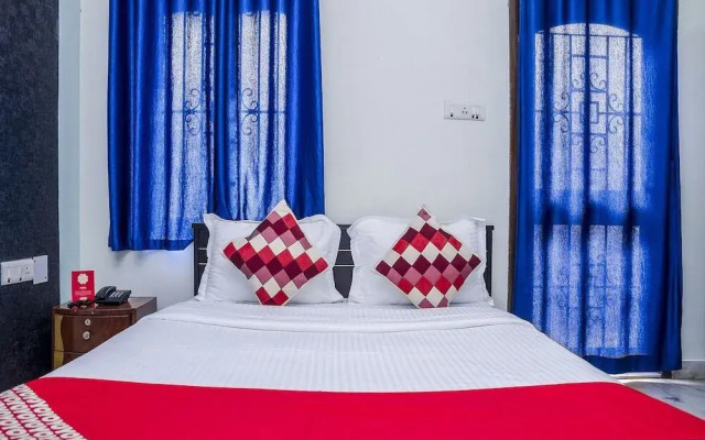 Maple Comfort By OYO Rooms