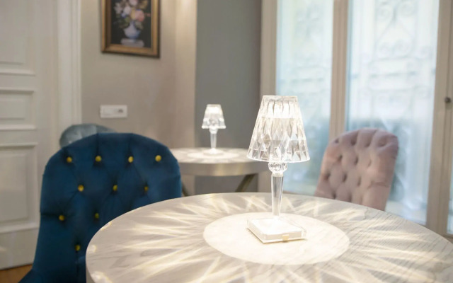 Leone Camere D'Autore