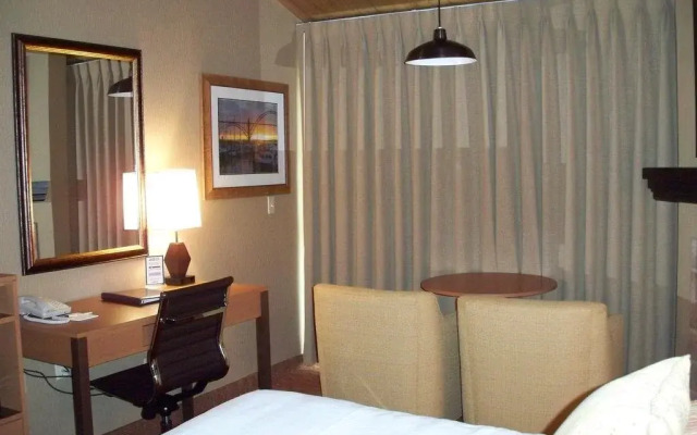 Hallmark Resort - Newport