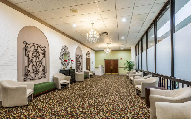 Clarion Hotel - Cincinnati North