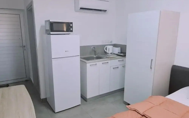 100 AN - Napa Living 17