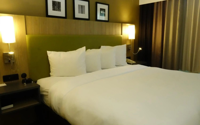 Country Inn & Suites by Radisson, Burlington (Elon), NC