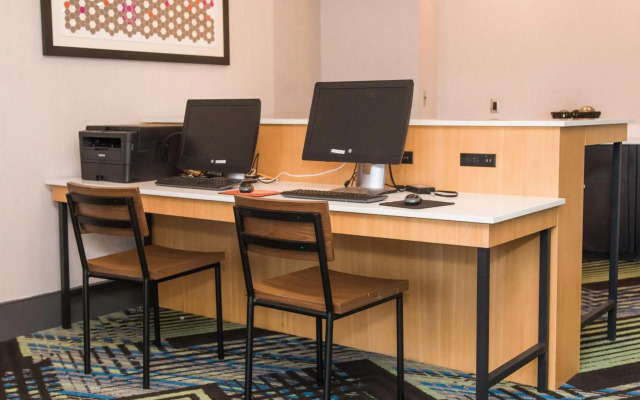 Holiday Inn Express & Suites Columbia-Fort Jackson by IHG