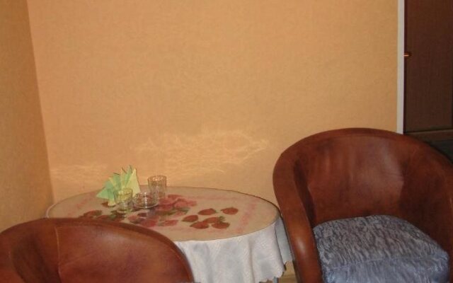 Beliy Parus Hotel