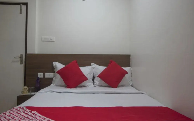 OYO 22743 Rising Inn