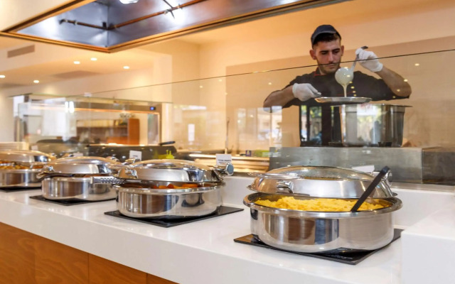Best Western Plus Hotel Plaza