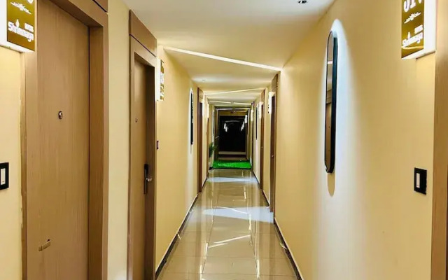 Hotel Shrimmaya
