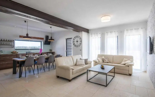 Villa Rocksalt