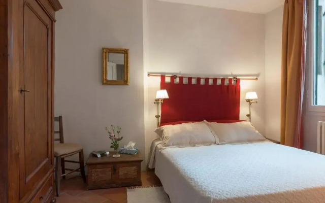 Grand Piano Apartment