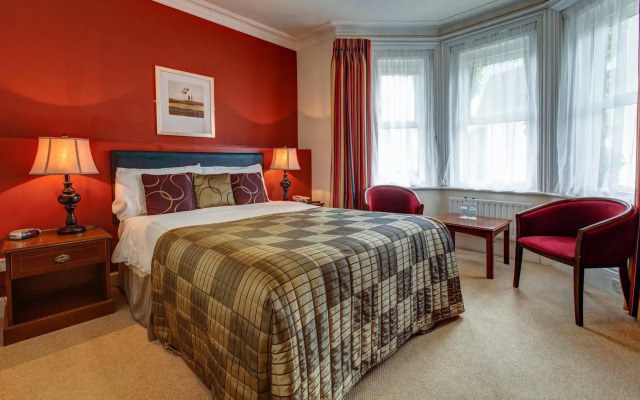 The Connaught Lodge