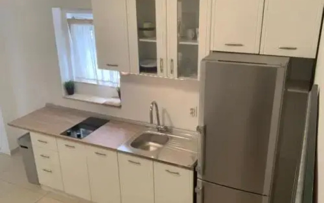 Summer Apartment 2