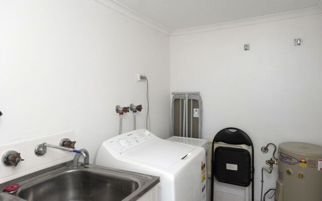 Portside, Unit 8/1 Donald Street