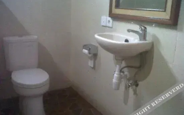 Putu Guest House