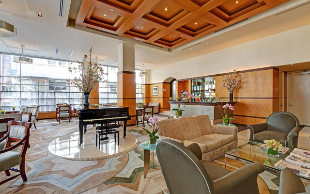 Hotel Giraffe by Library Hotel Collection