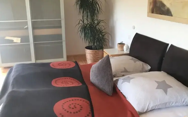 Idyllische Ferienwohnung mit Garten