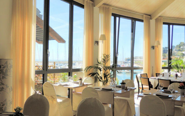 Hotel Riviera dei Fiori
