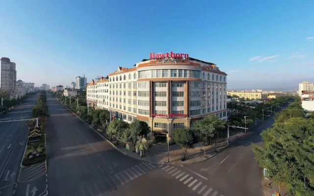 Hawthorn by Wyndham Dehong Mangshi