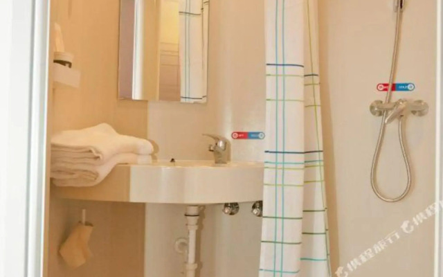 100 Inn Liangpin Hotel (Shandong University of Technology West Sixth Road)